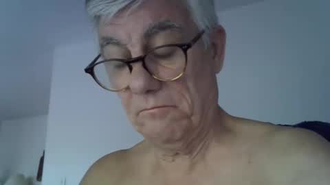 Snapshot of patrick5275 chatting on 16, 9, 2025 patrick5275 online show from 16, 9, 2025