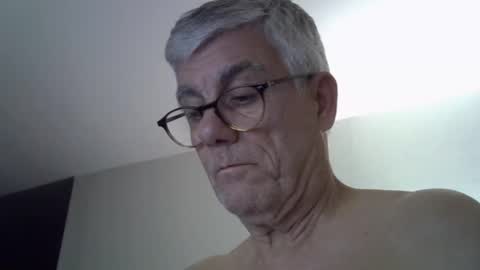 Snapshot of patrick5275 chatting on 11, 10, 2025 patrick5275 online show from 11, 10, 2025