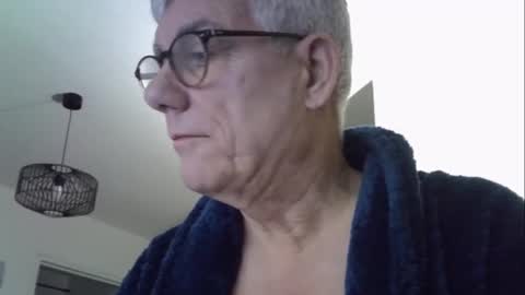 Snapshot of patrick5275 chatting on 5, 12, 2025 patrick5275 online show from 5, 12, 2025