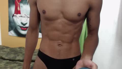 EDUAR Independent model online show from 22, 1, 2025