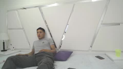 Snapshot of patrick_and_greeicy chatting on 18, 12, 2024 patrick_and_greeicy online show from 18, 12, 2024