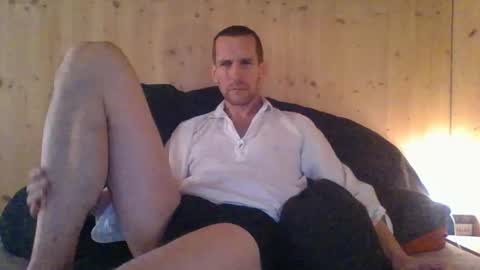 Snapshot of paueriwan chatting on 6, 3, 2025 paueriwan online show from 6, 3, 2025