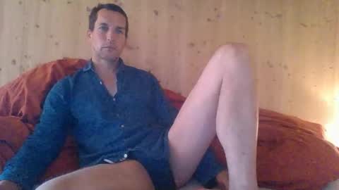 Snapshot of paueriwan chatting on 16, 10, 2025 paueriwan online show from 16, 10, 2025