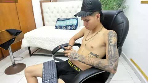 Snapshot of paul_ponce chatting on 10, 6, 2026 PAUL online show from 10, 6, 2026