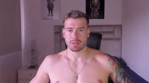 PAUL ROGER online show from 8, 11, 2025