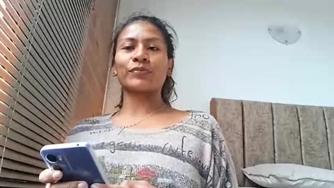 paula3034 online show from 5, 11, 2025