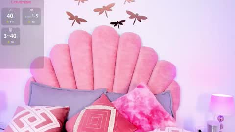 Snapshot of paula__evans chatting on 11, 11, 2025 Paula online show from 11, 11, 2025