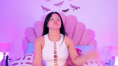 Snapshot of paula__evans chatting on 22, 11, 2025 Paula online show from 22, 11, 2025