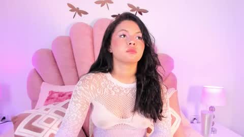 Snapshot of paula__evans chatting on 24, 11, 2025 Paula online show from 24, 11, 2025