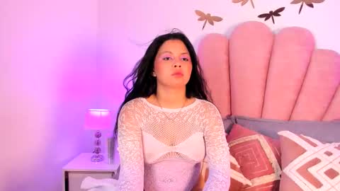 Snapshot of paula__evans chatting on 14, 12, 2025 Paula online show from 14, 12, 2025