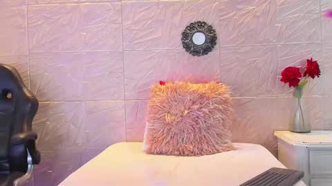 PAULA CRUZ online show from 28, 2, 2025