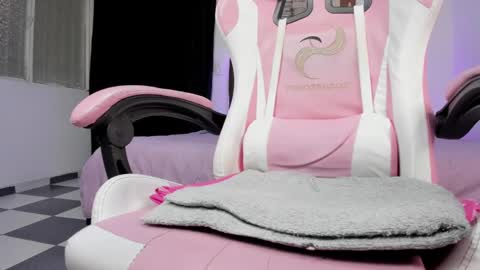 CALL ME PAULA  online show from 19, 2, 2025