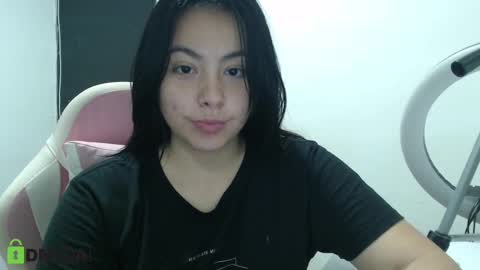 paula_torrez online show from 18, 2, 2025