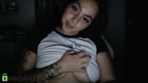 paula_torrez online show from 22, 2, 2025