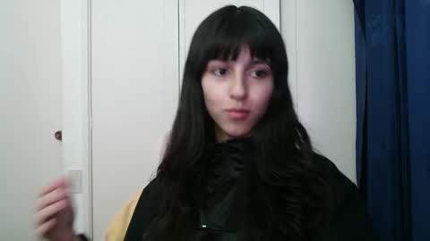 Snapshot of paulainblue chatting on 4, 12, 2024 online show from 4, 12, 2024