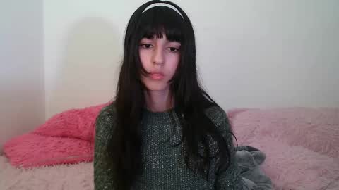 Snapshot of paulainblue chatting on 15, 2, 2025 online show from 15, 2, 2025