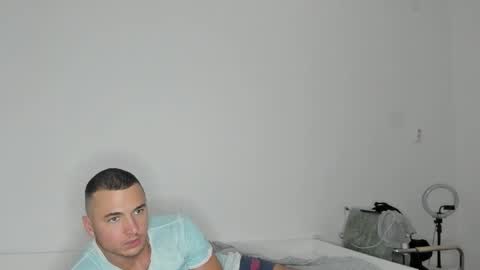 Snapshot of paulblack021 chatting on 11, 11, 2025 paulblack021 online show from 11, 11, 2025