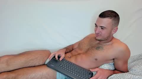 Snapshot of paulblack021 chatting on 13, 11, 2025 paulblack021 online show from 13, 11, 2025