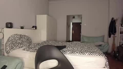 Snapshot of paulblack021 chatting on 19, 11, 2025 paulblack021 online show from 19, 11, 2025