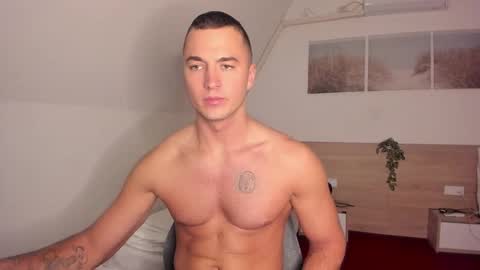 Snapshot of paulblack021 chatting on 28, 11, 2025 paulblack021 online show from 28, 11, 2025