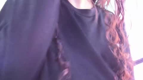 Snapshot of paulette_dupont_ chatting on 2, 6, 2026 paulette_dupont_ online show from 2, 6, 2026