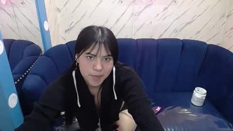 Live 800am 200pm COLOMBIAN HOUR online show from 28, 1, 2025