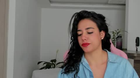 paulina online show from 10, 3, 2025