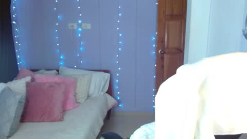 Snapshot of paulina_galvis2700 chatting on 24, 10, 2025 paulina online show from 24, 10, 2025