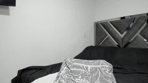 Snapshot of paulina_l chatting on 13, 11, 2025 Paulina online show from 13, 11, 2025