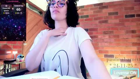 Snapshot of paulinabarnett_ chatting on 25, 11, 2025 Paulina online show from 25, 11, 2025