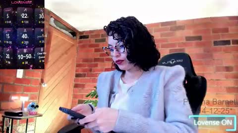 Snapshot of paulinabarnett_ chatting on 14, 12, 2025 Paulina online show from 14, 12, 2025