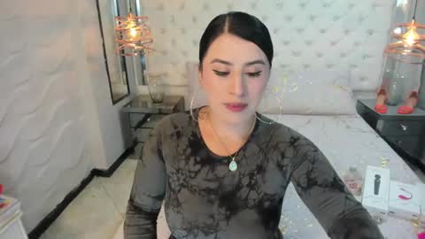 paulinabelen21 online show from 5, 3, 2025