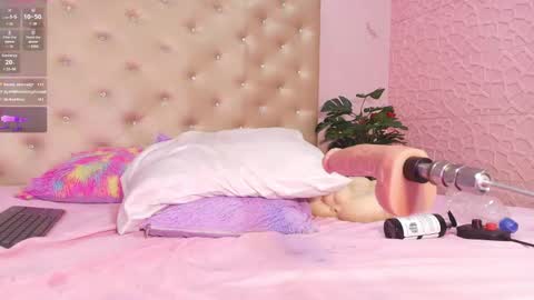 PaulinaSaennz online show from 8, 2, 2025