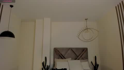 Paulina Santos  online show from 18, 3, 2026