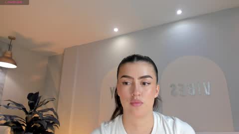 Paulina Santos  online show from 28, 3, 2026