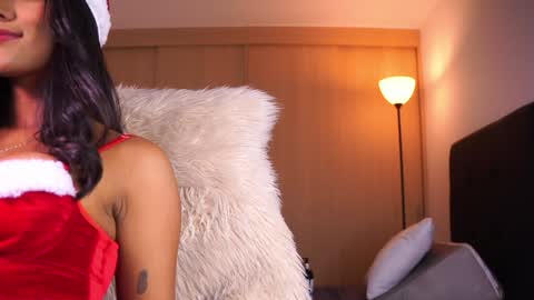 pauline_7 online show from 24, 12, 2024