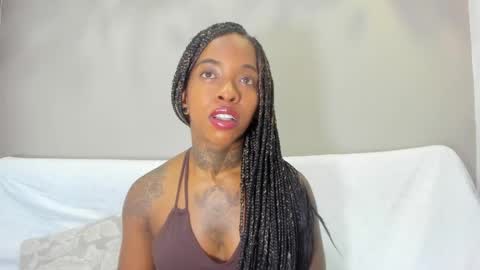 Snapshot of pauline_fox chatting on 9, 9, 2025 Pauline online show from 9, 9, 2025