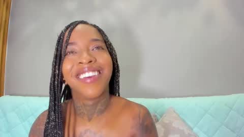 Snapshot of pauline_fox chatting on 12, 9, 2025 Pauline online show from 12, 9, 2025