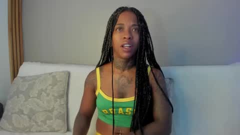 Snapshot of pauline_fox chatting on 26, 9, 2025 Pauline online show from 26, 9, 2025