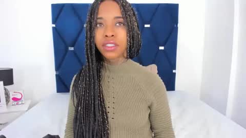 Snapshot of pauline_fox chatting on 11, 10, 2025 Pauline online show from 11, 10, 2025