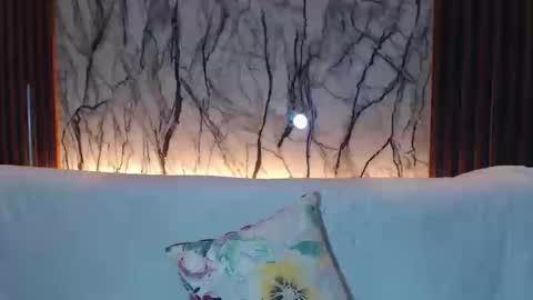 Snapshot of pauline_fox chatting on 2, 11, 2025 Pauline online show from 2, 11, 2025