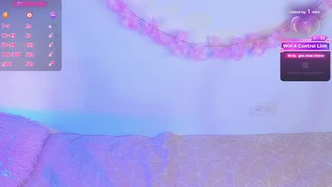 Snapshot of pauline_golden1 chatting on 4, 3, 2025 Pauline online show from 4, 3, 2025