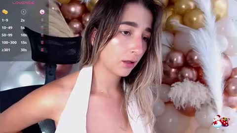 Snapshot of paulirose chatting on 15, 12, 2025 paulirose online show from 15, 12, 2025