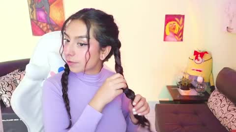 Paula San online show from 10, 5, 2026