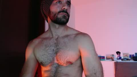 Snapshot of paulripped chatting on 12, 10, 2025 Paul online show from 12, 10, 2025