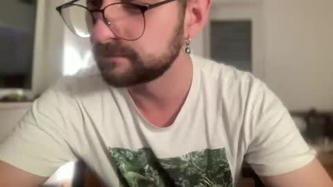 Snapshot of paulsimpsn chatting on 27, 9, 2025 love bush online show from 27, 9, 2025