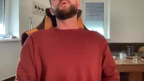 Snapshot of paulsimpsn chatting on 18, 10, 2025 love bush online show from 18, 10, 2025