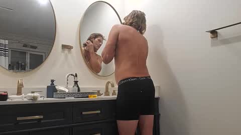 Snapshot of pavonesplash chatting on 1, 12, 2025 Pavone splash online show from 1, 12, 2025