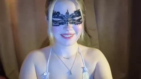 Snapshot of pawsclawss chatting on 15, 10, 2025 PawsClawss online show from 15, 10, 2025