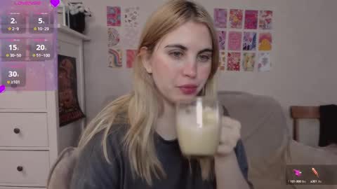 Snapshot of pawwsup1 chatting on 12, 2, 2025 Allisses online show from 12, 2, 2025